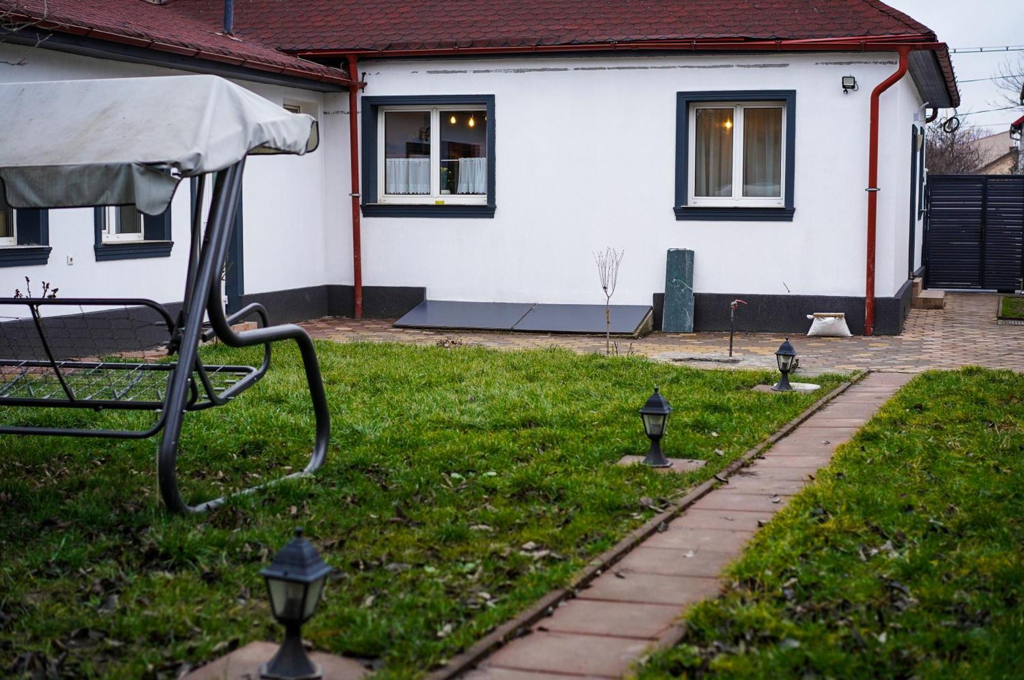 Aristocratic Home Brasov Exterior photo